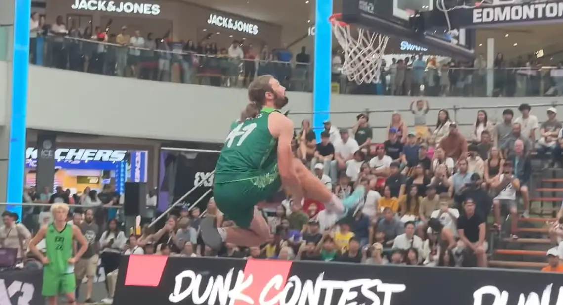 Newer Voice on the Dunk Scene