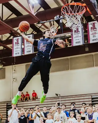 Dunk Shows | Half-Time | Clinics